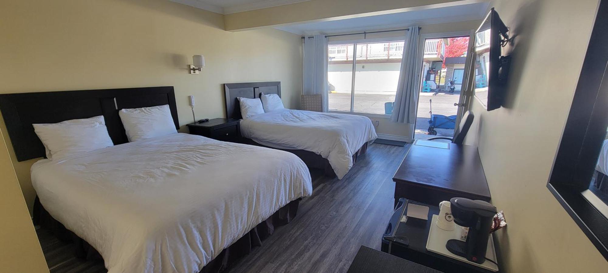 North Shore Wayside Inn 블라인드 리버 외부 사진