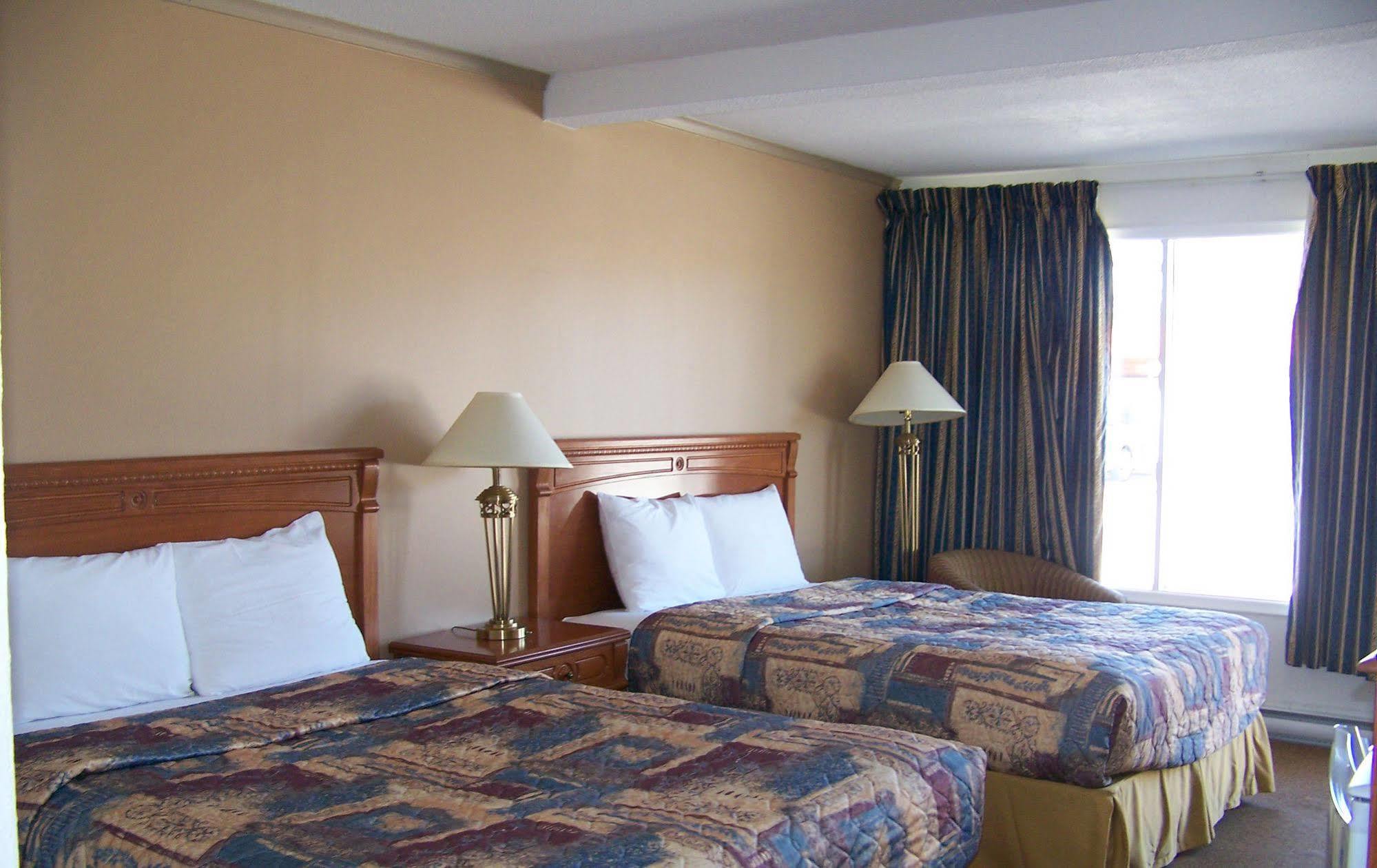 North Shore Wayside Inn 블라인드 리버 외부 사진
